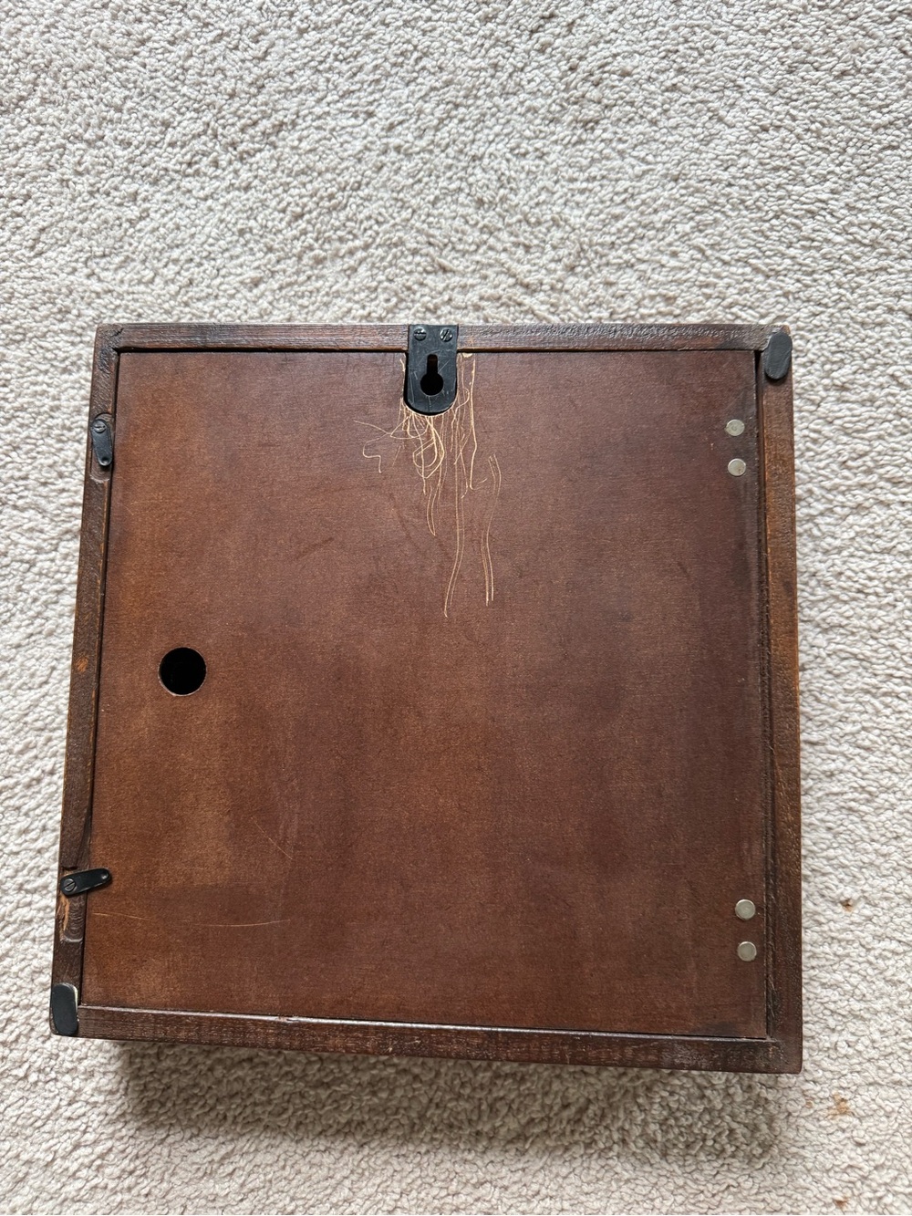 Vintage Hand Carved Wooden clock with silk inlay - Picture 3 of 7